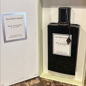 Van Cleef & Arpels
Bois D'Amande Eau de Parfum